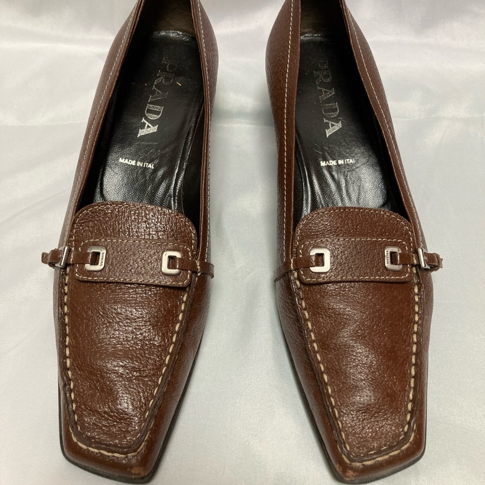 Prada classic brown leather shoes